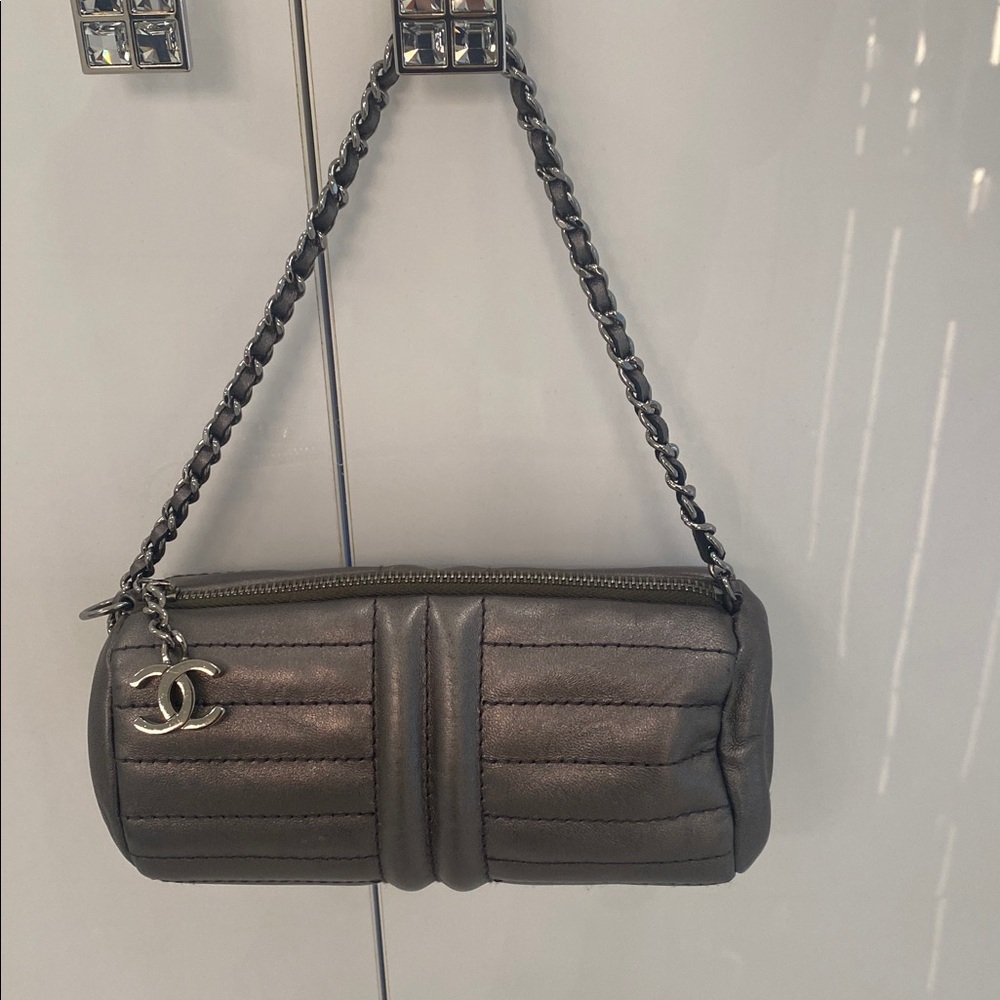 CHANEL gunmetal iridescent Quilted Leather bag.  Great vintage condition